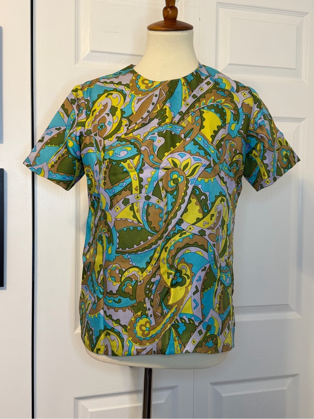 Vintage 60’s psychedelic blouse